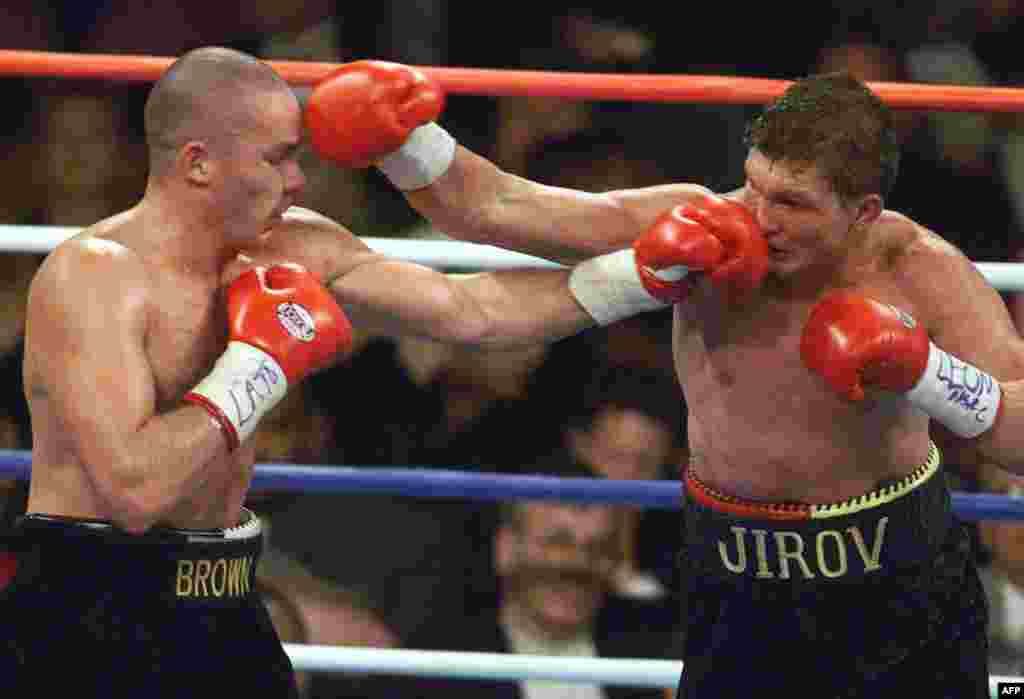 Kazahstanski bokser Vasili Jirov osvojio je prvo zlato za svoju zemlju na olimpijadi u Atlanti 1996. godine.