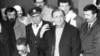Fostul secretar de partid Ion Iliescu, într-unul din momentele intervenției sale din studioul patru al televiziunii publice - decembrie 1989