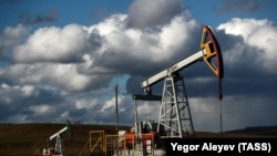 Нафта марки Brent 8 лютого подорожчала на 1,26% до 60,19 доларів за барель в Лондоні