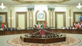 اجلاس روسای مجالس کشورهای همسایه عراق، در محل پارلمان ملی این کشور به ریاست محمد الحلبوسی رئیس ۳۸ ساله آن برگزار شد.
